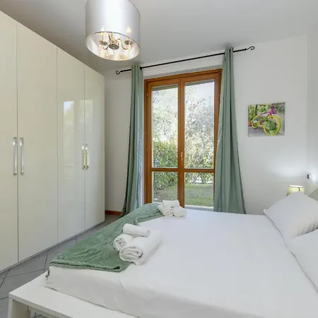 Appartement Oasis With Garden And Pool Desenzanoloft Official Partner Homes & By Marriott Bonvoy Desenzano del Garda