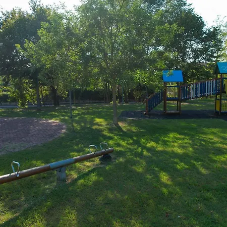 Oasis With Garden And Pool Desenzanoloft Official Partner Homes & By Marriott Bonvoy Appartement