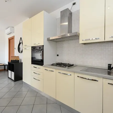 Oasis With Garden And Pool Desenzanoloft Official Partner Homes & By Marriott Bonvoy Appartement Desenzano del Garda