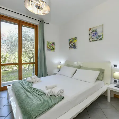 Oasis With Garden And Pool Desenzanoloft Official Partner Homes & By Marriott Bonvoy Desenzano del Garda