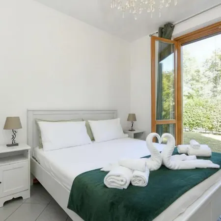 Oasis With Garden And Pool Desenzanoloft Official Partner Homes & By Marriott Bonvoy Desenzano del Garda