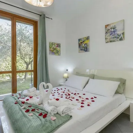 Διαμέρισμα Oasis With Garden And Pool Desenzanoloft Official Partner Homes & By Marriott Bonvoy *